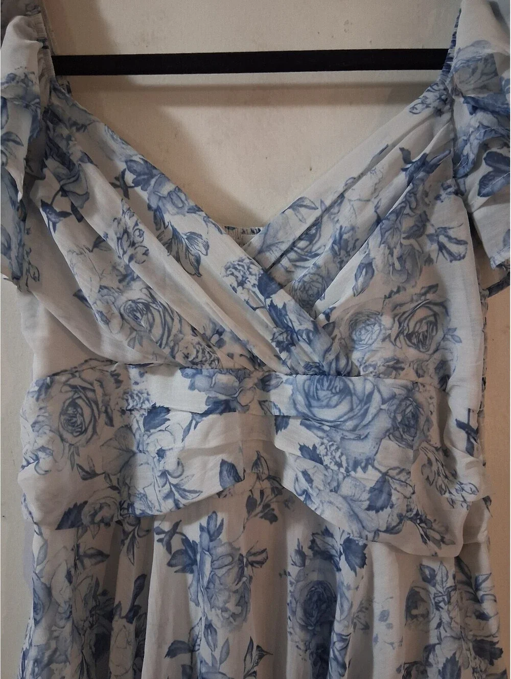 Altar'd State Blue Floral Ruffle Sleeve Dress with Bow Accent Size Large‎